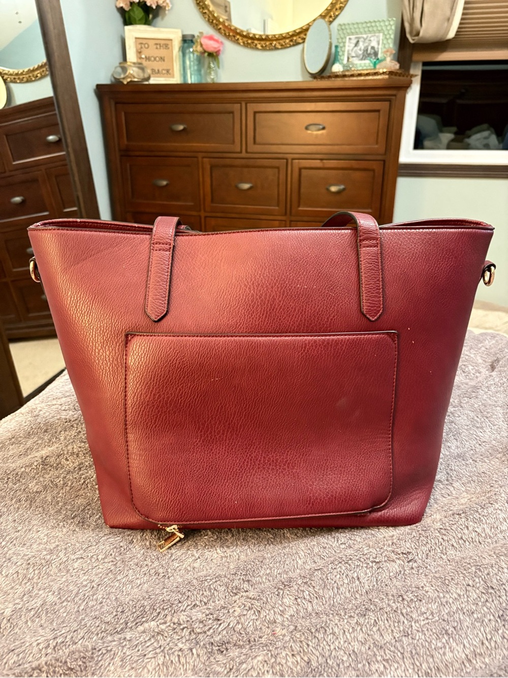 Poppy & Peonies Go Getter Tote in Berry - Picture 3 of 16